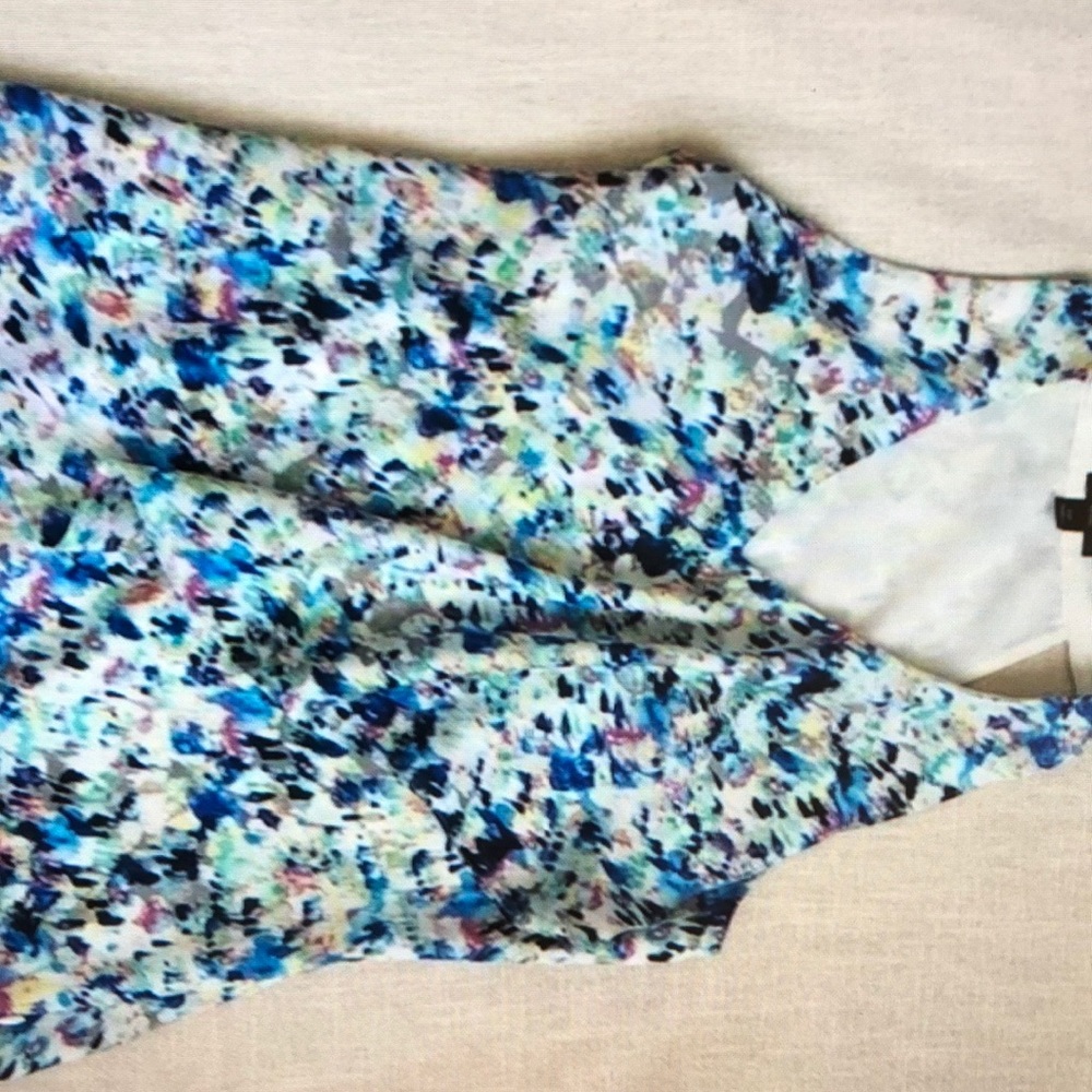 Ann Taylor petite floral top